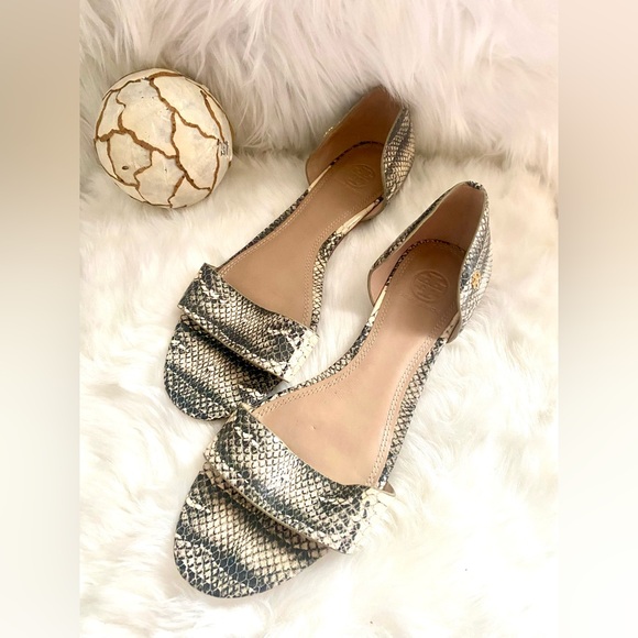 ✨TORY BURCH✨ Savannah Snake Leather Print Flats Sandals Size 10.5 M - Picture 2 of 8